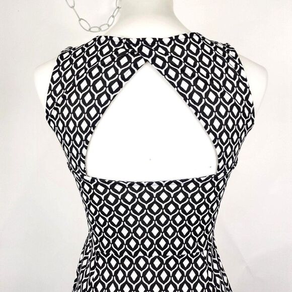 H&M Diamond Print Mini Skater Dress Sleeveless Round Neck Cut Out Back Womens S - Picture 6 of 7